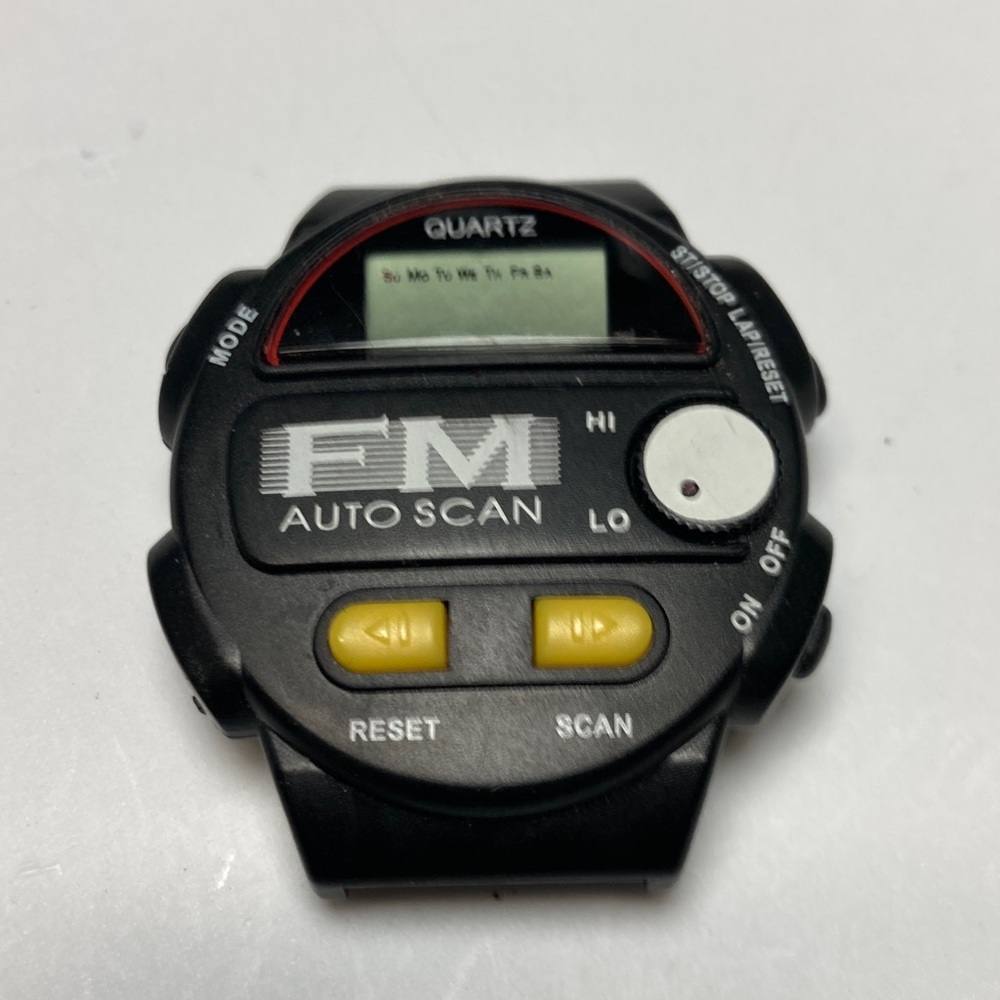Vintage FM Auto Scan radio watch, PARTS or RESTORE, does not work